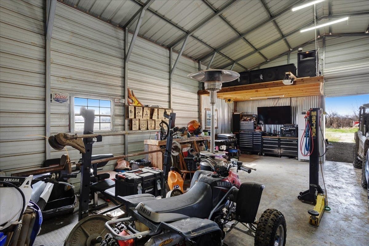 23.19 acres in Hunt County - photo 11