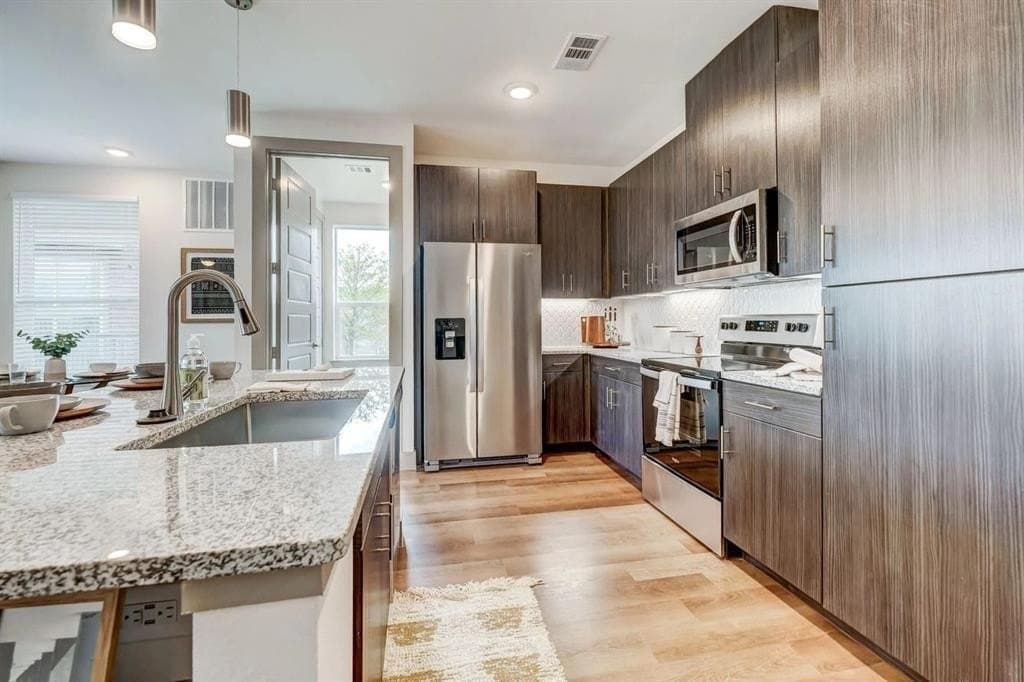 11.78 acres in Dallas County gallery image 3