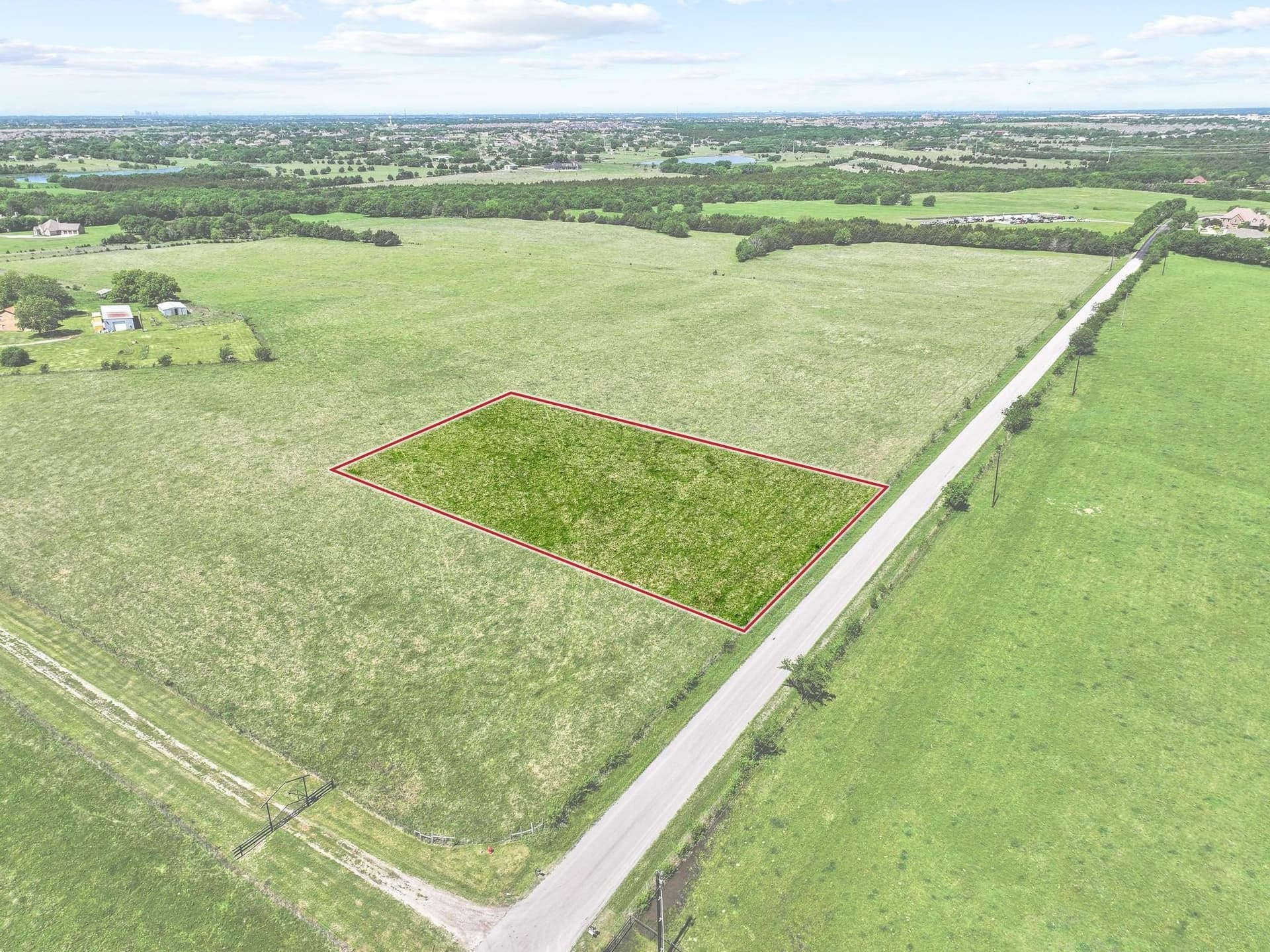 2.14 acres in Rockwall County gallery image 4