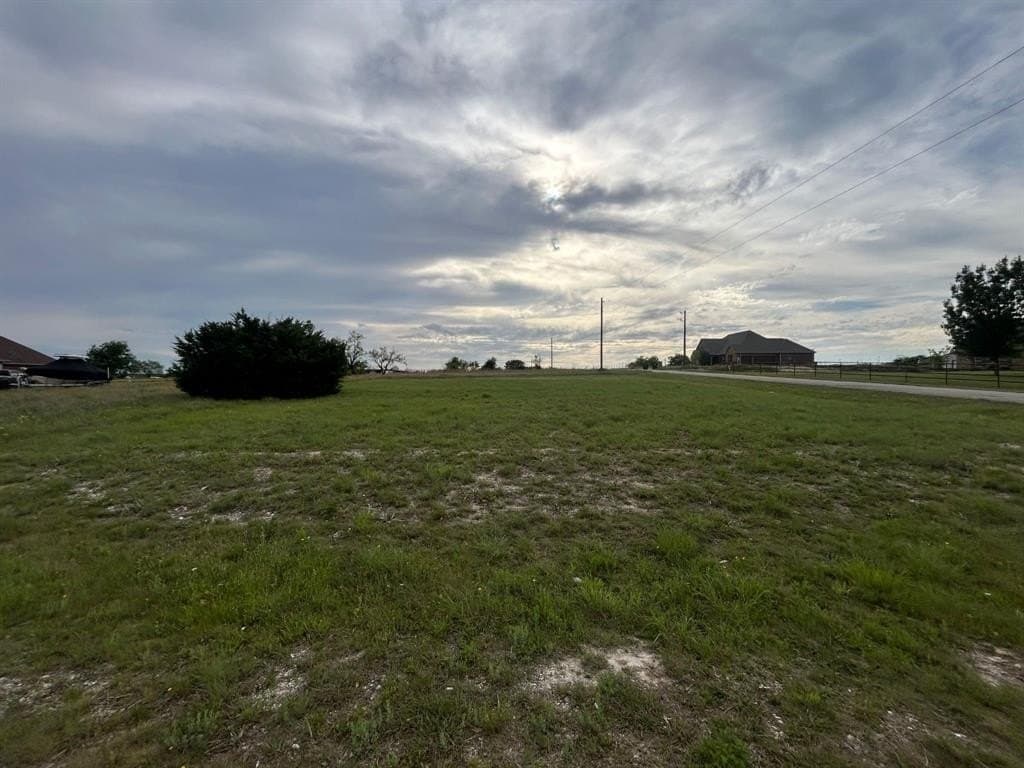 1.16 acres in Tarrant County gallery image 2