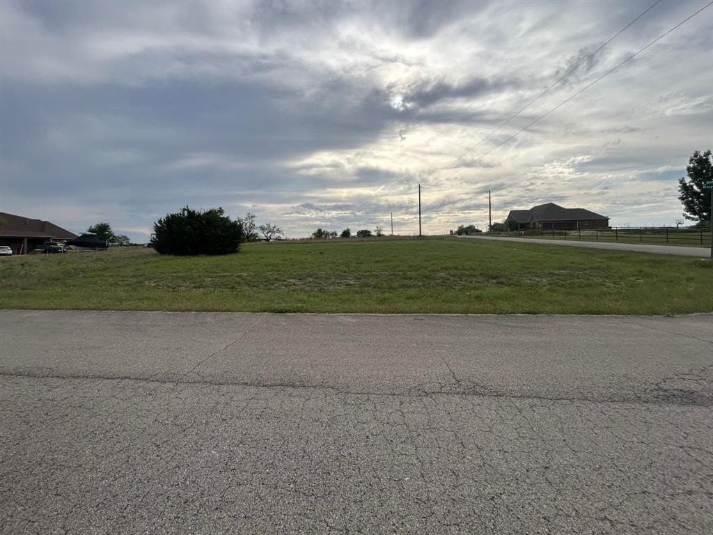 1.16 acres in Tarrant County gallery image 3