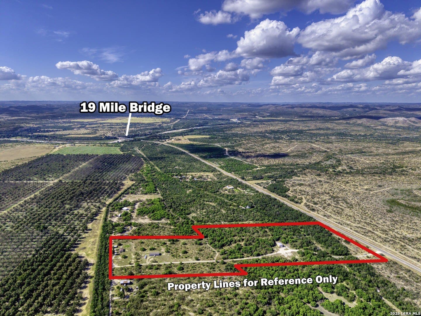 27.57 acres in Uvalde County - photo 2