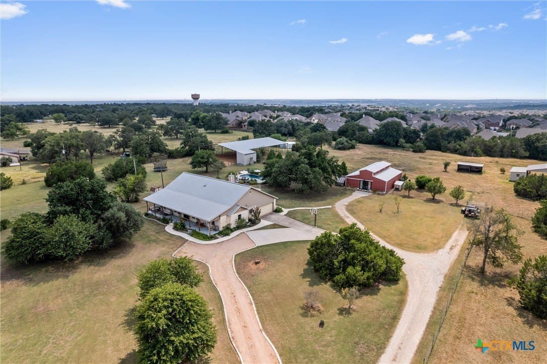 10.03 acres in Williamson County
