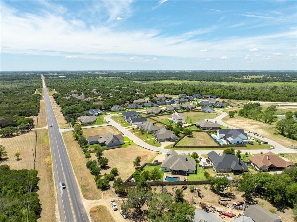 0.45 acres in McLennan County - photo 9