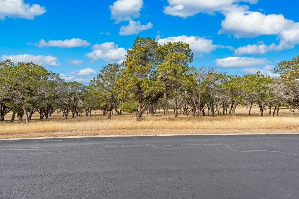2.44 acres in Kerr County - photo 2
