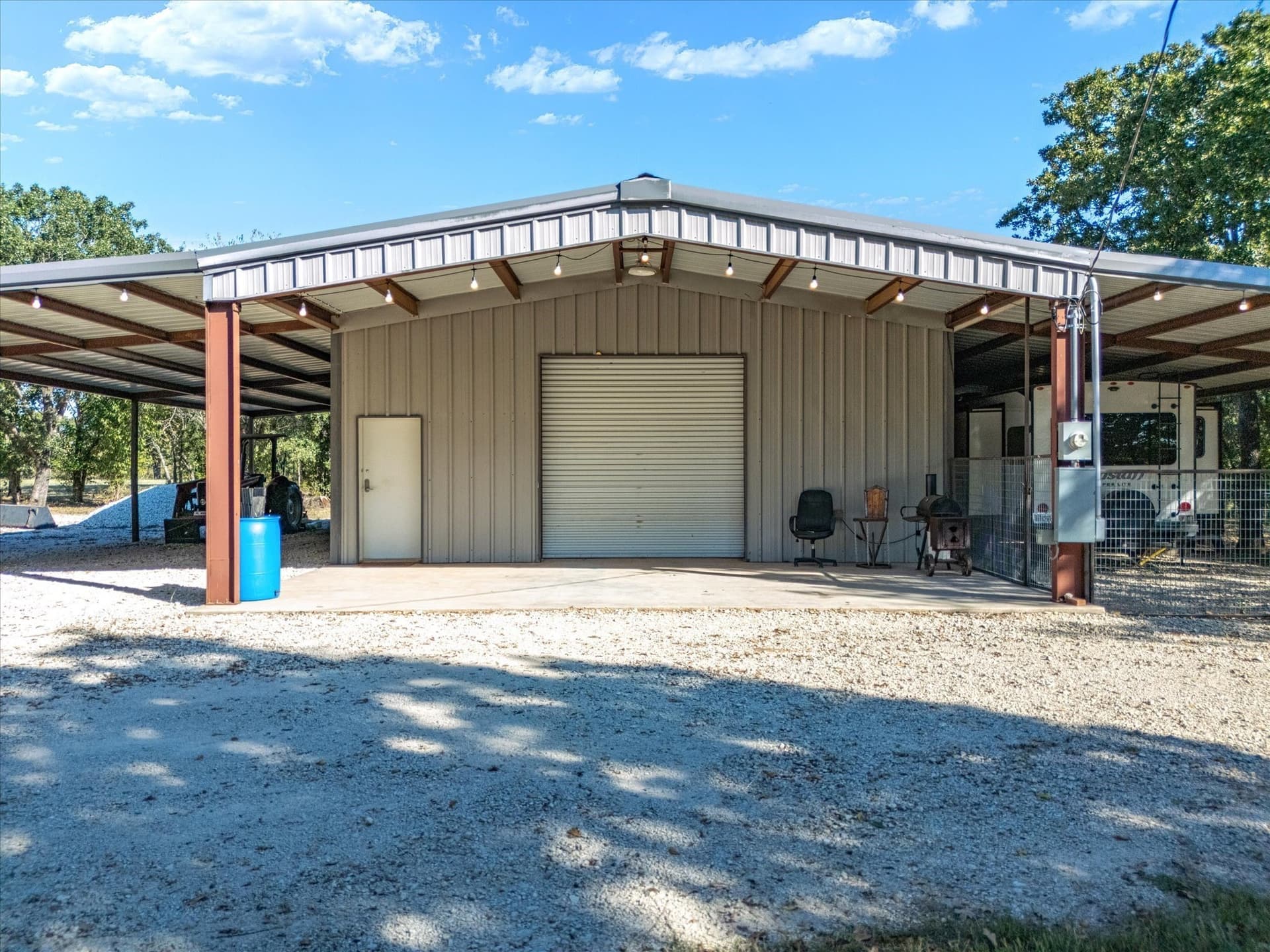 28.21 acres in Montague County - photo 6