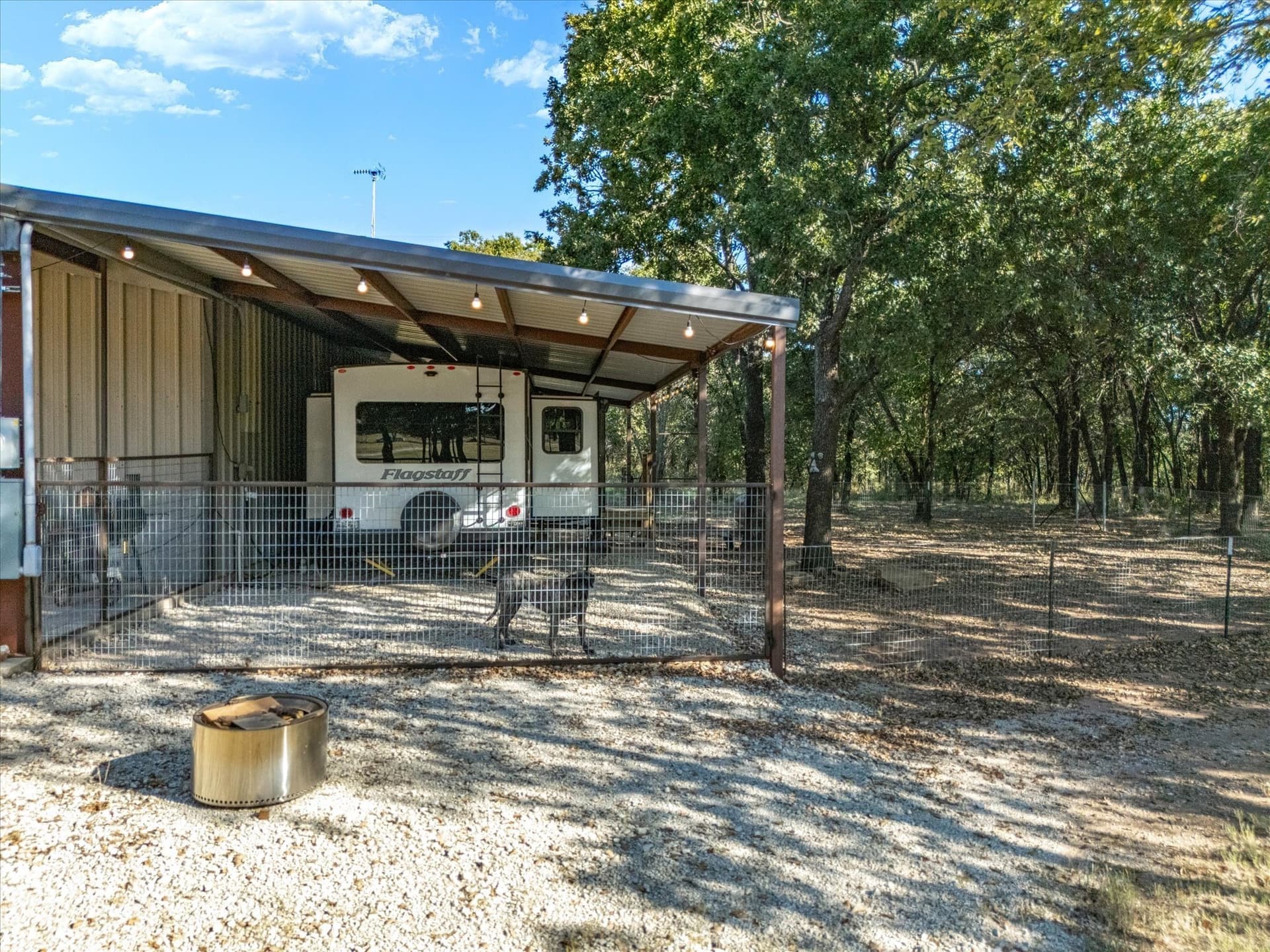 28.21 acres in Montague County - photo 8