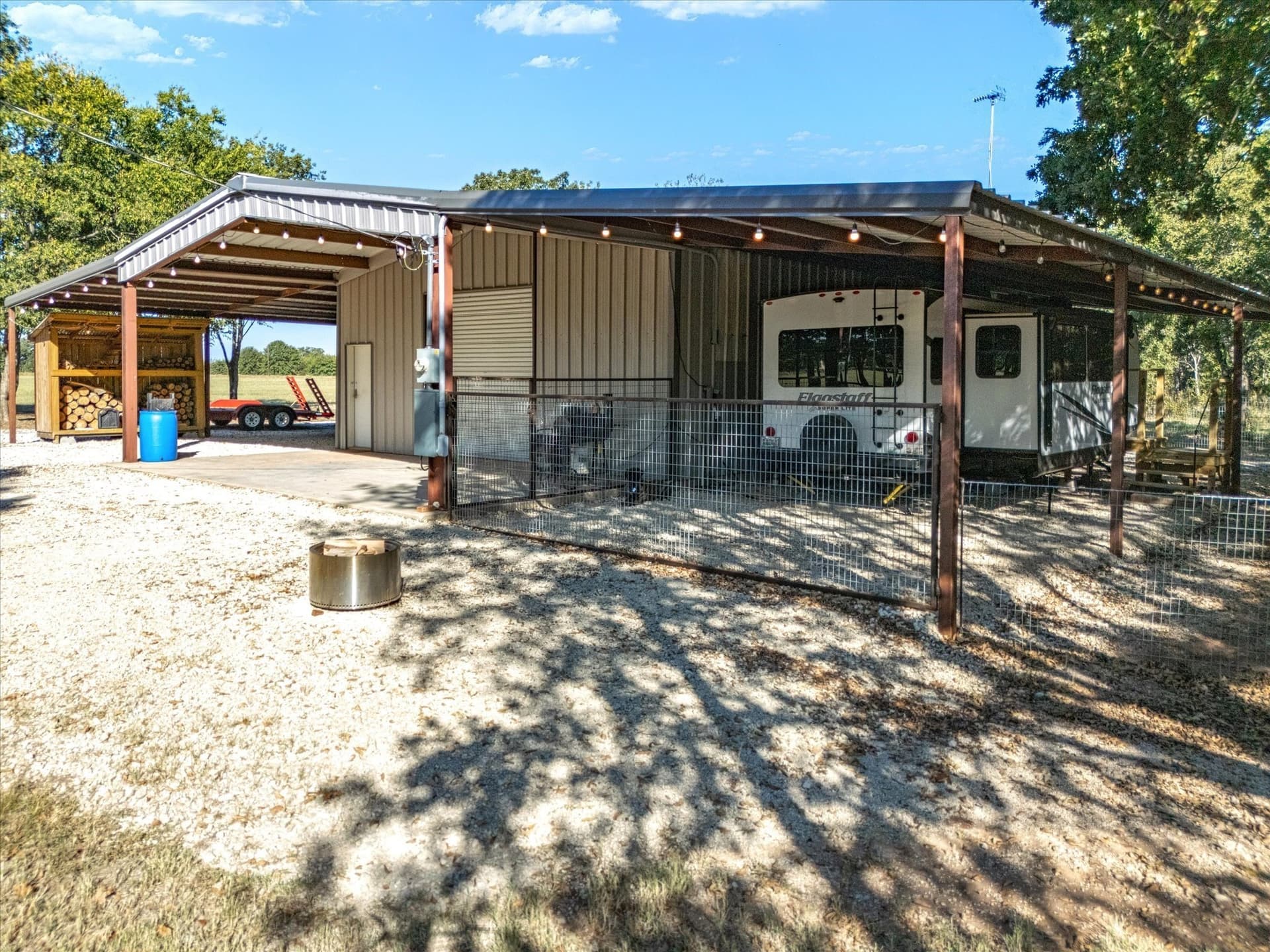 28.21 acres in Montague County - photo 7
