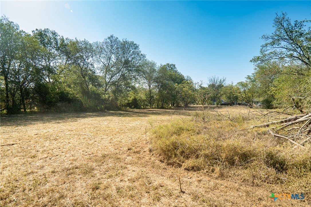 0.5 acres in Bastrop County - photo 4