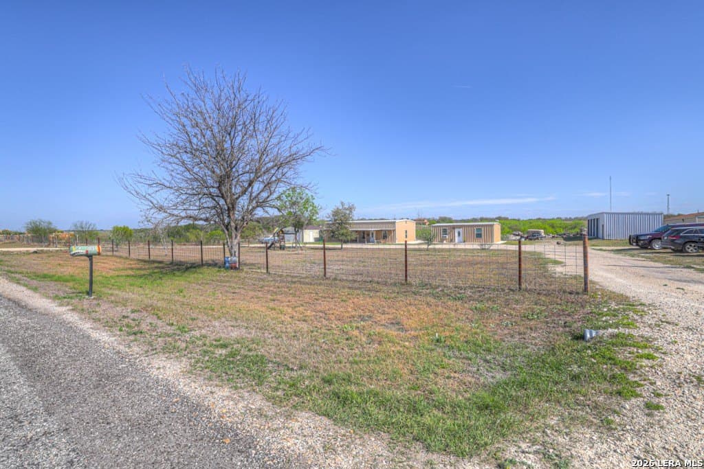 10.45 acres in Guadalupe County gallery image 2