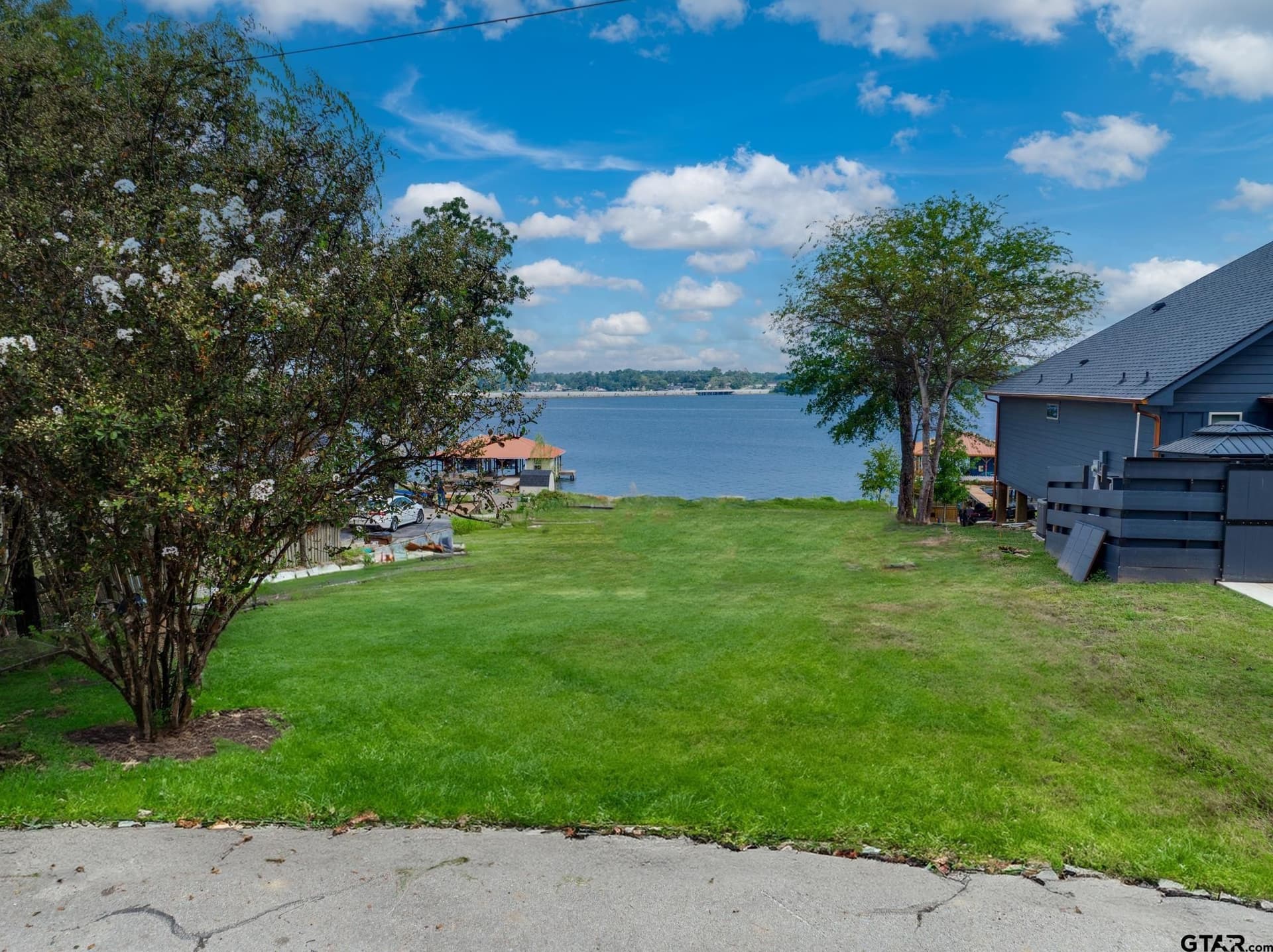 0.25 acres in Henderson County - photo 7