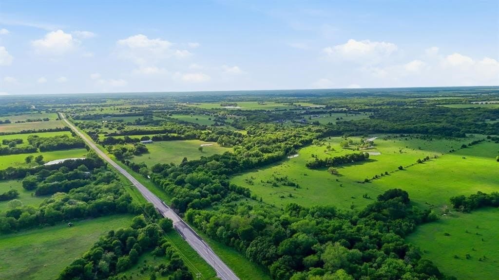 231.65 acres in Hunt County - photo 17