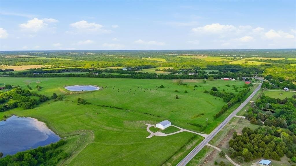 231.65 acres in Hunt County - photo 16