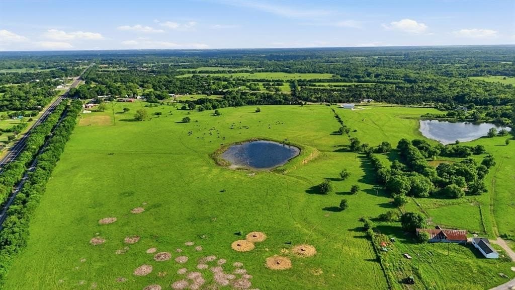 231.65 acres in Hunt County - photo 30