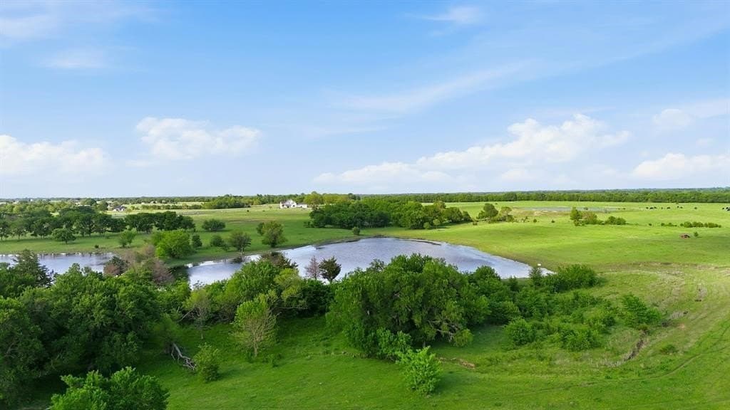 231.65 acres in Hunt County - photo 12