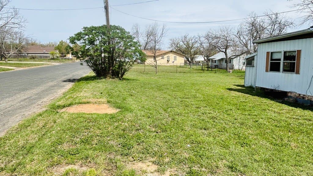 0.5 acres in Gillespie County gallery image 3