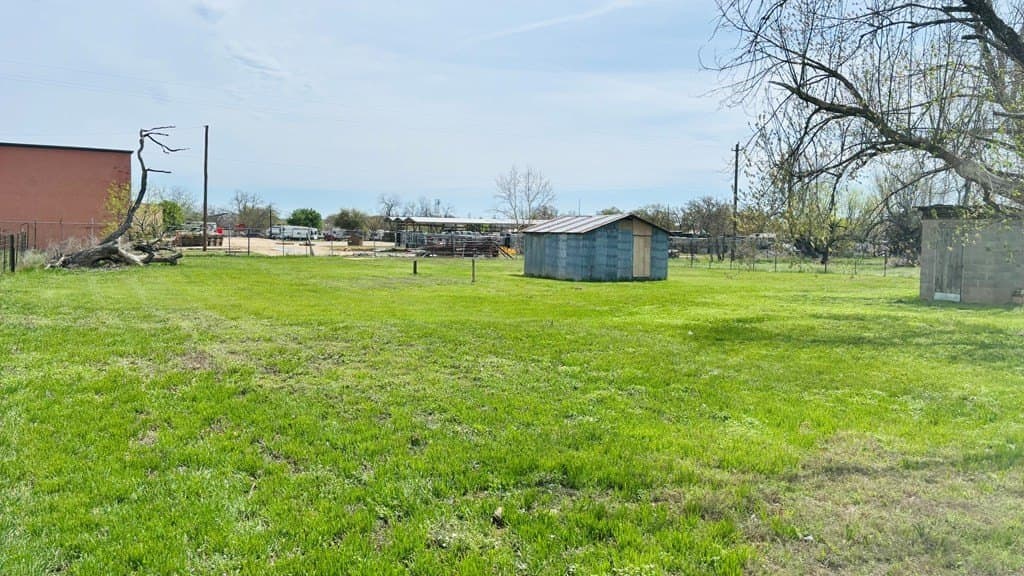 0.5 acres in Gillespie County - photo 8