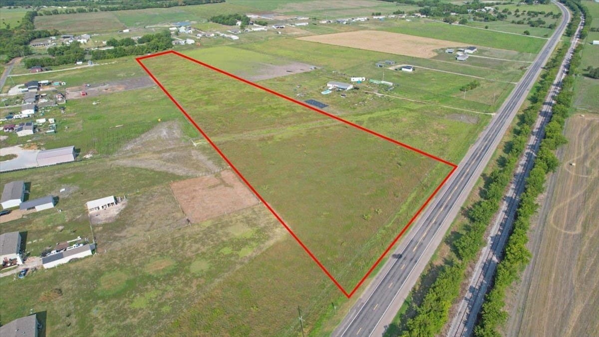 10 acres in Hunt County