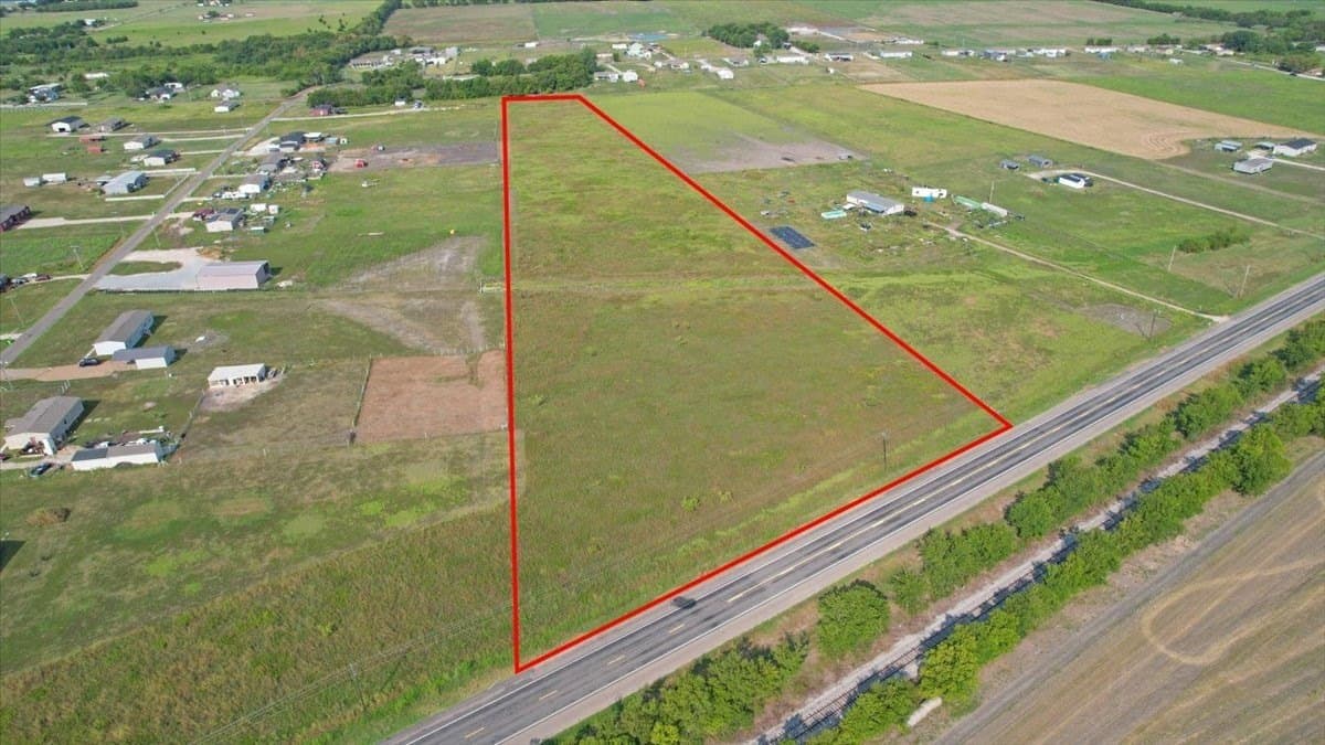 10 acres in Hunt County gallery image 2