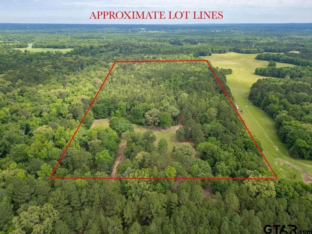 32 acres in Smith County