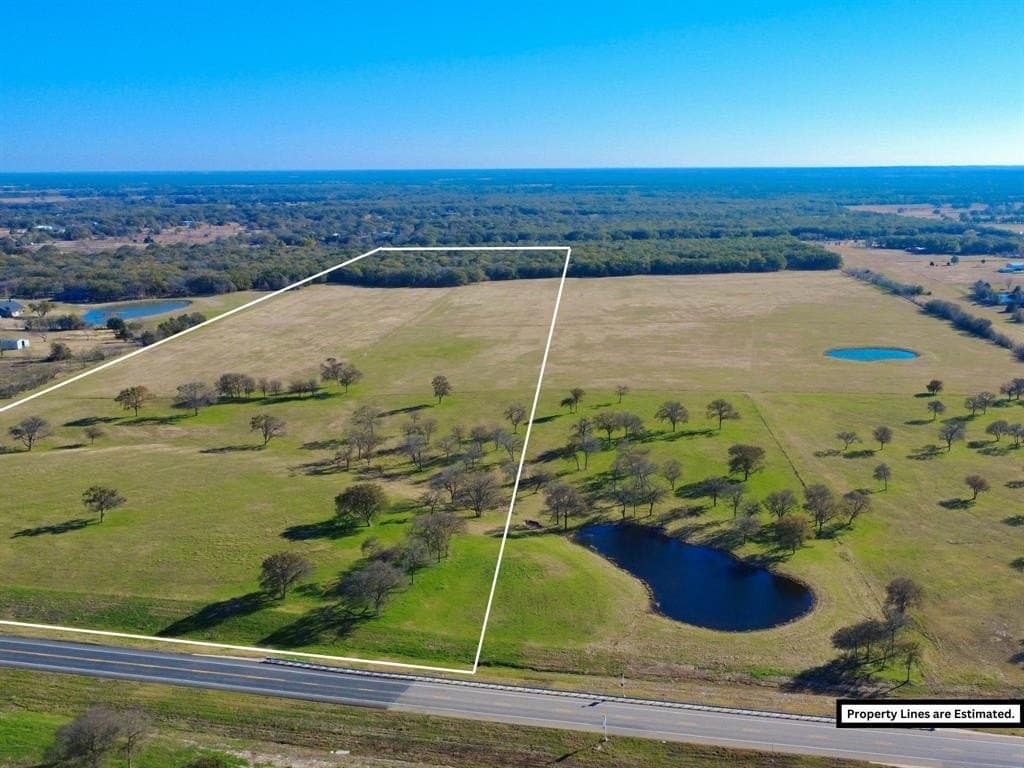 70.38 acres in Navarro County gallery image 3
