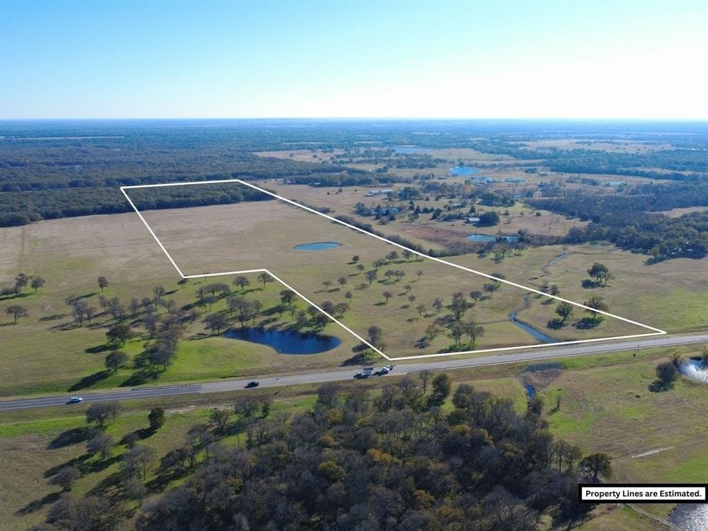 65.89 acres in Navarro County