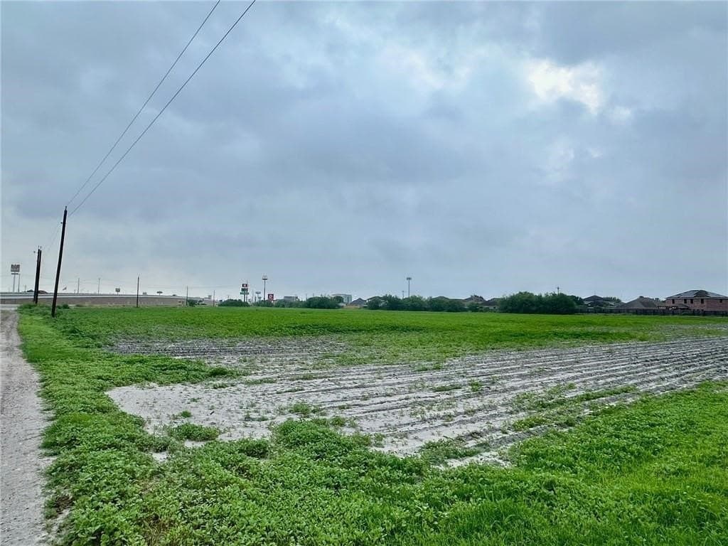 12.82 acres in Kleberg County - photo 6