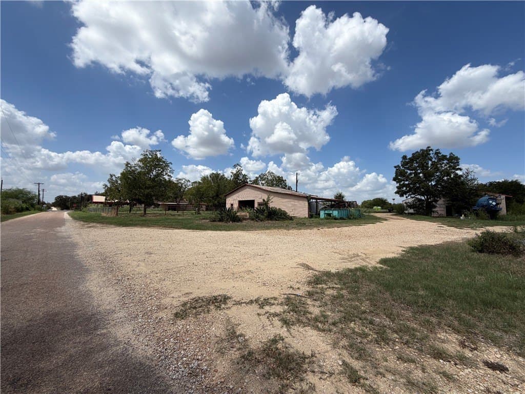 100,000 acres in Gonzales County - photo 4