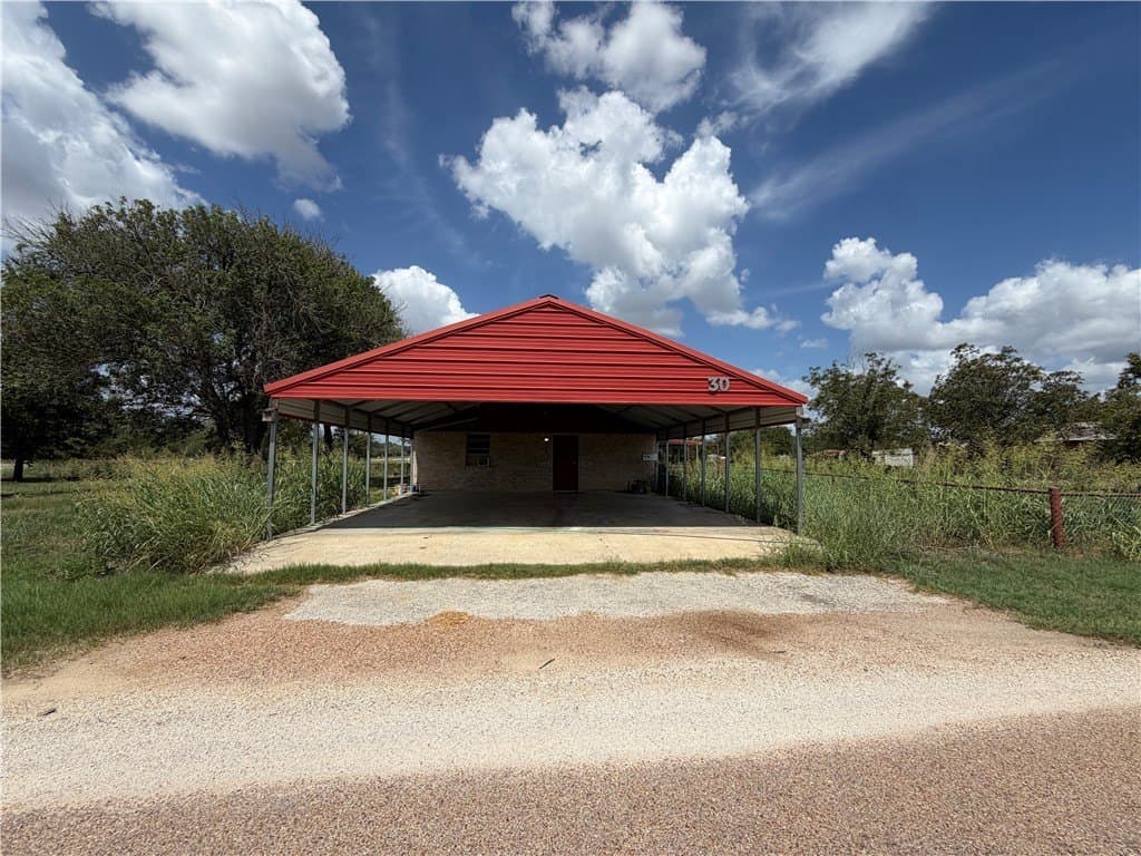 100,000 acres in Gonzales County - photo 33
