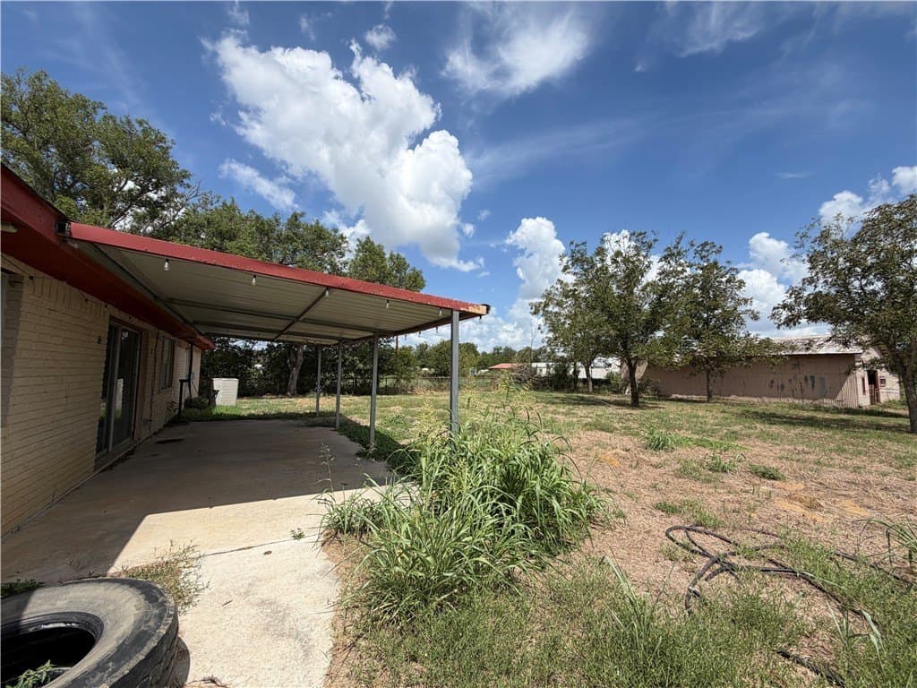 100,000 acres in Gonzales County - photo 11