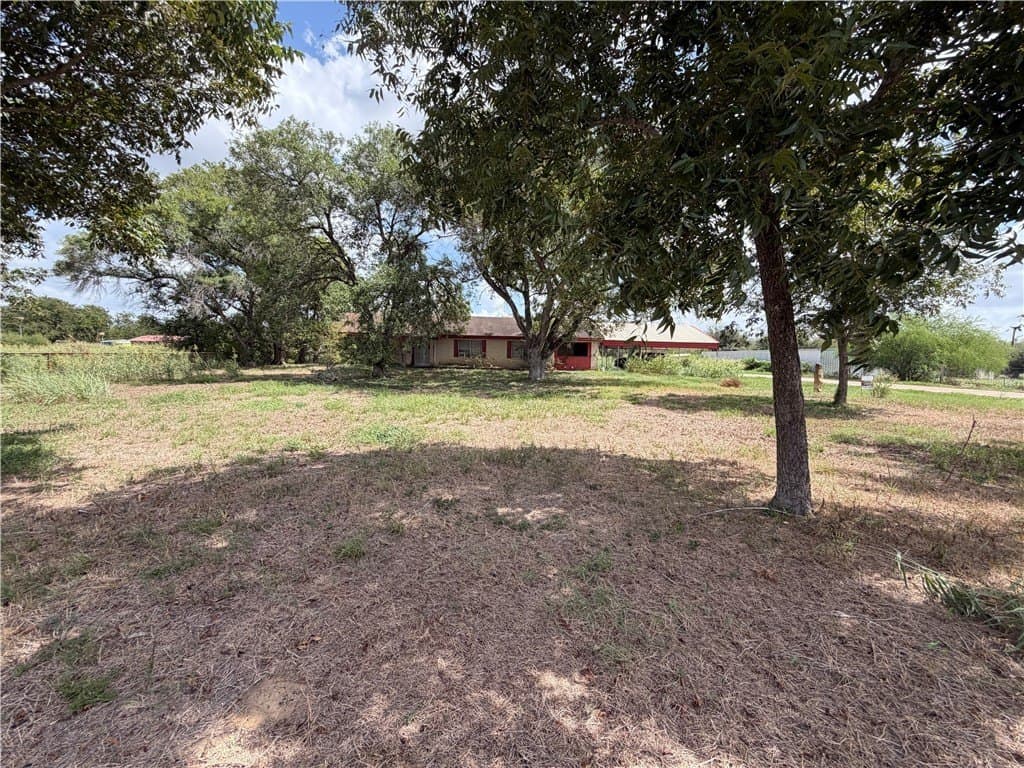 100,000 acres in Gonzales County - photo 31