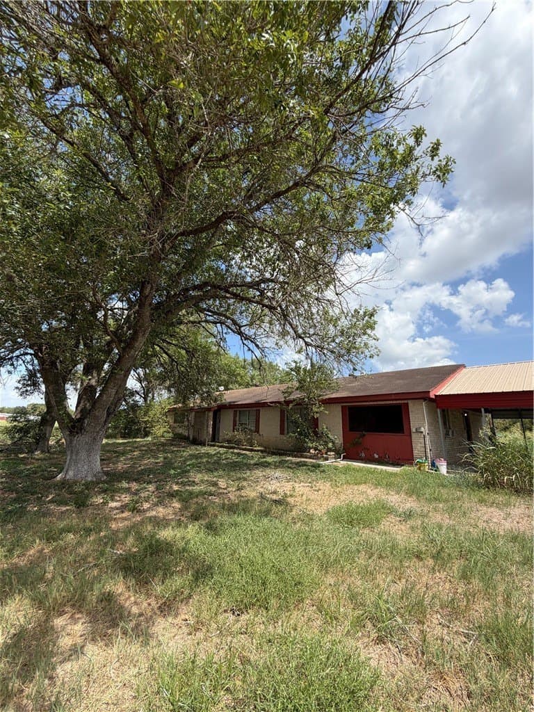 100,000 acres in Gonzales County - photo 28