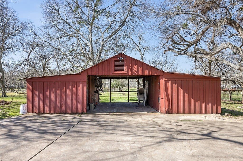 1.14 acres in Fayette County - photo 23