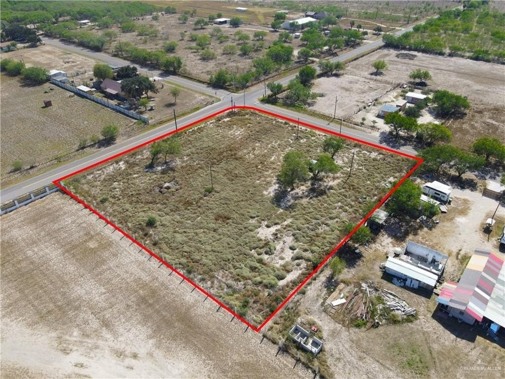 1.65 acres in Hidalgo County gallery image 4