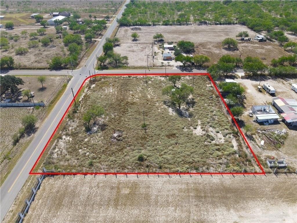 1.65 acres in Hidalgo County gallery image 3