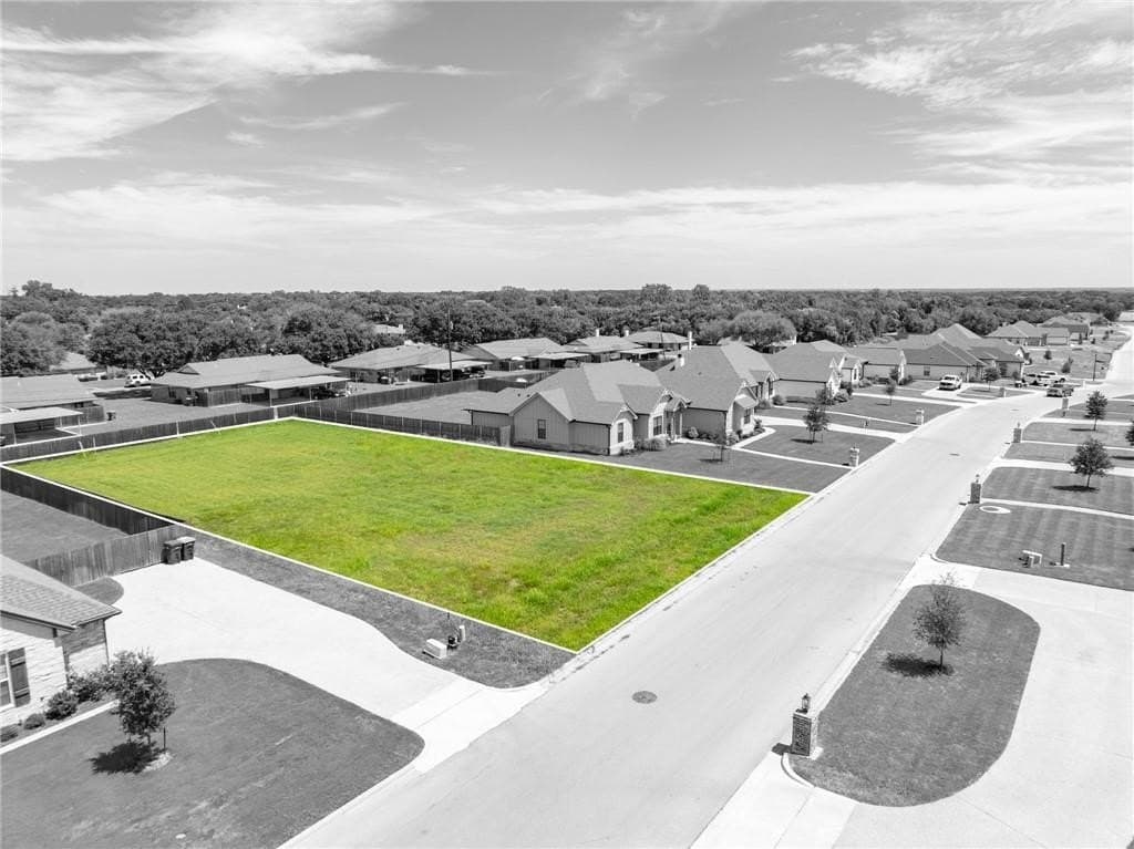 0.4 acres in McLennan County
