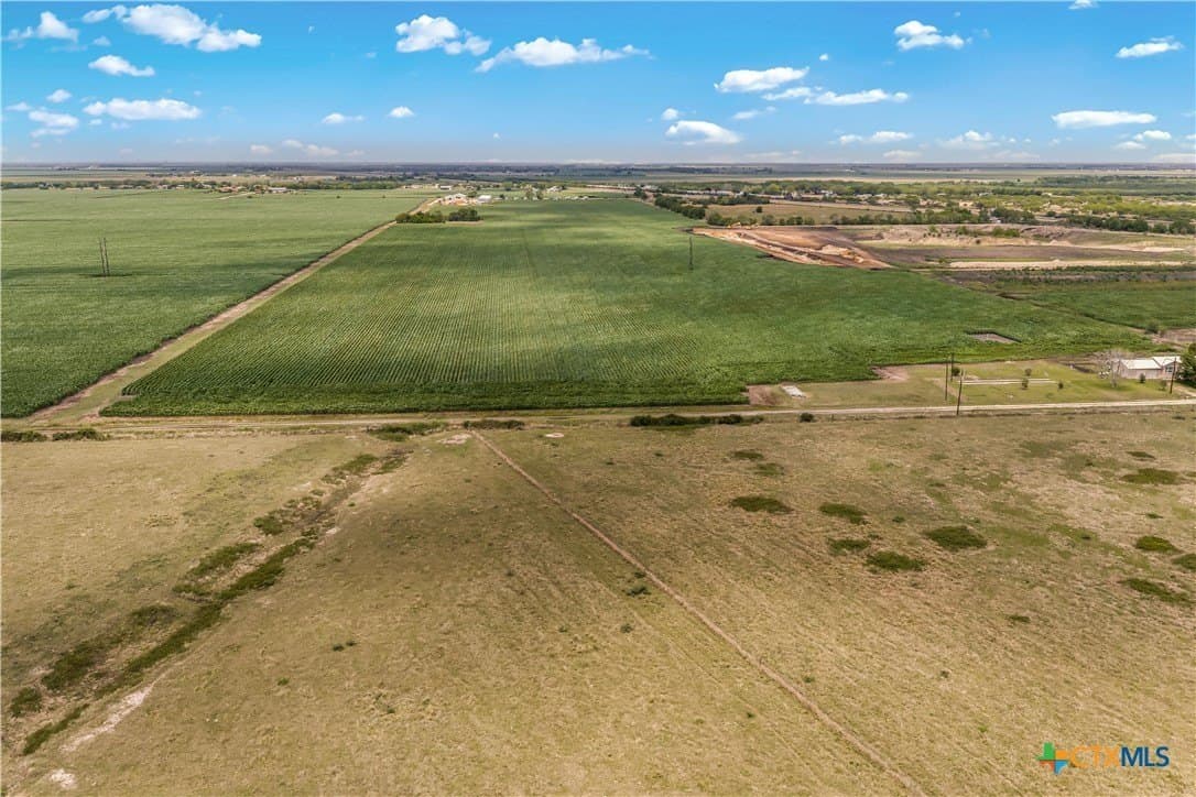 4.32 acres in Victoria County