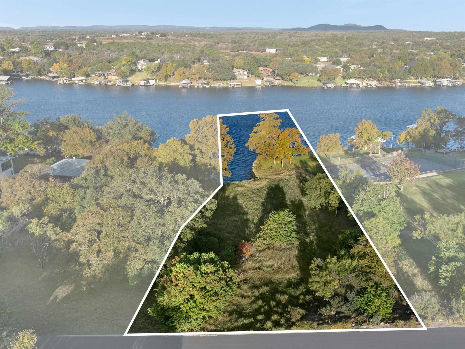 1.59 acres in Llano County gallery image 3