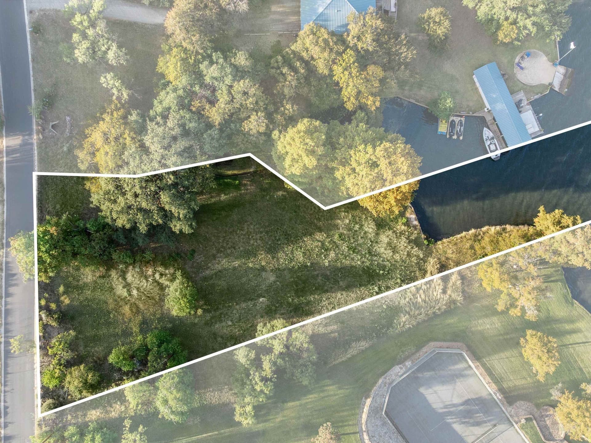 1.59 acres in Llano County gallery image 4