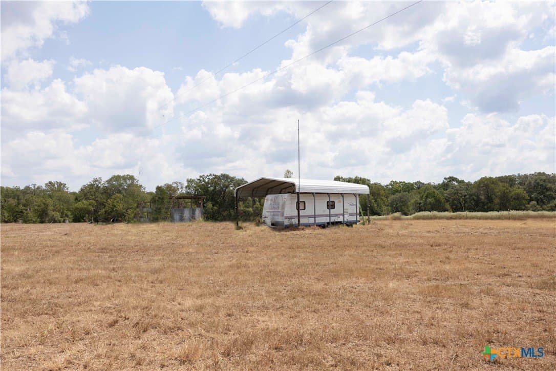 20.3 acres in Lavaca County - photo 17
