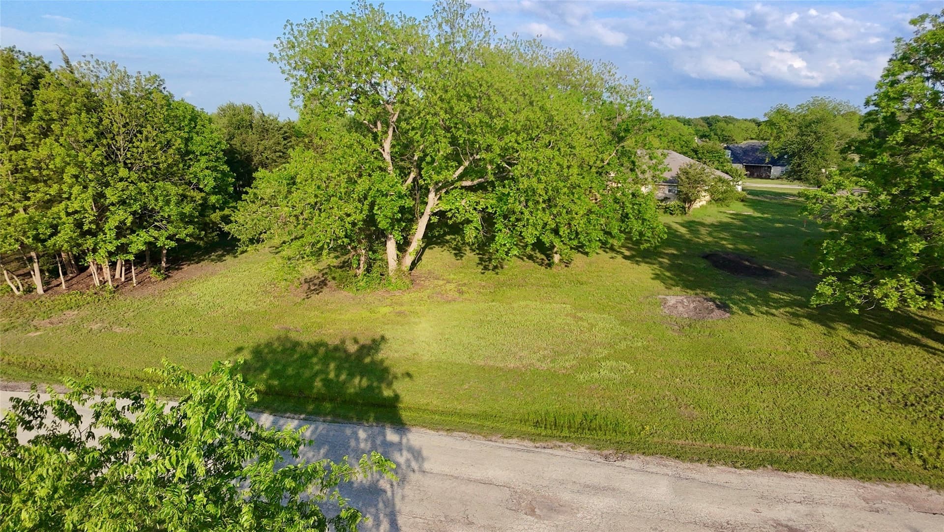 0.63 acres in Navarro County - photo 10