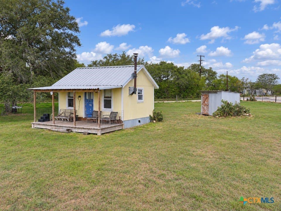 10.49 acres in Goliad County - photo 6