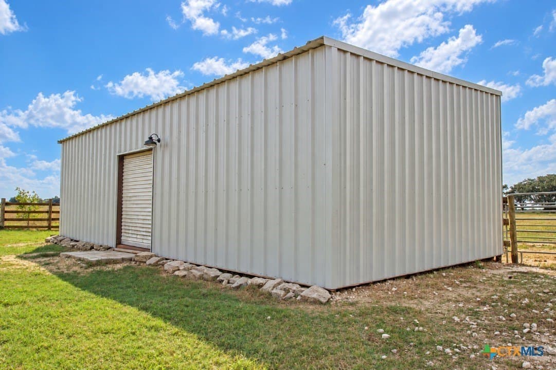 10.49 acres in Goliad County - photo 13