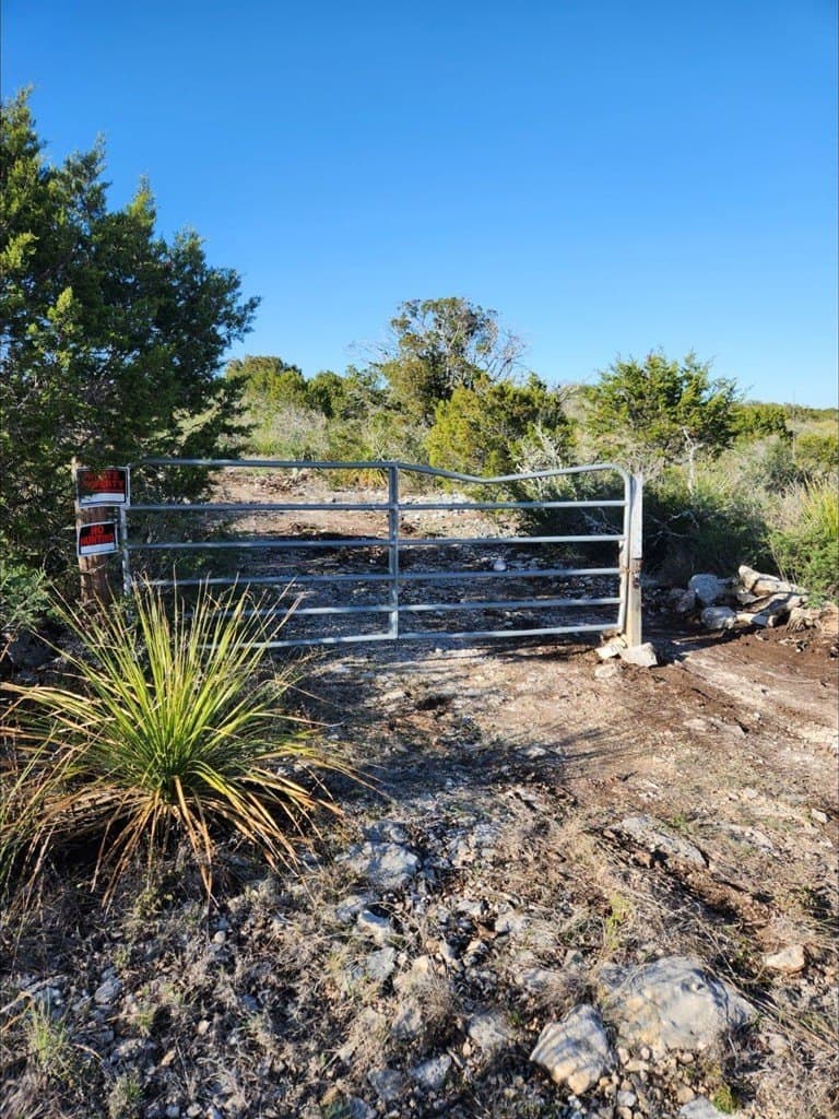 20.01 acres in Uvalde County - photo 13