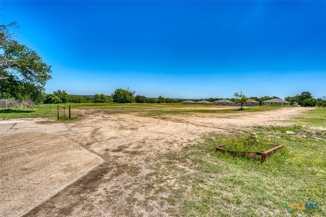 0.7 acres in Bell County - photo 10