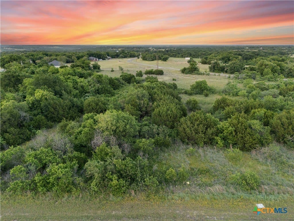 4.65 acres in McLennan County - photo 9