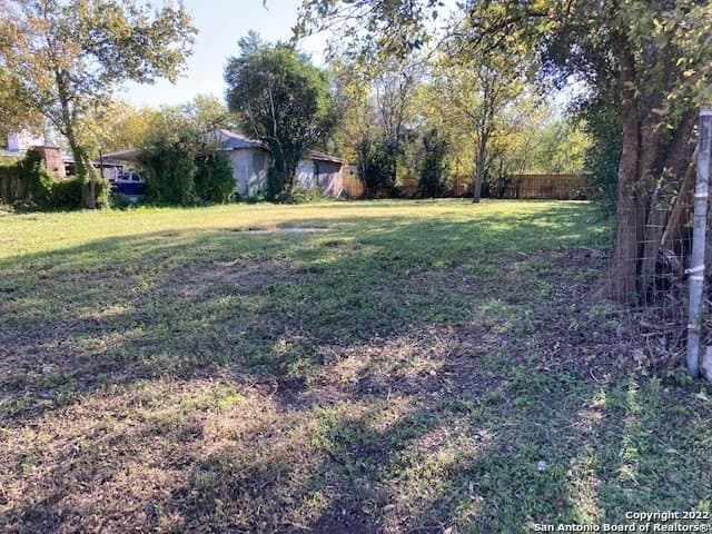 0.21 acres in Bexar County - photo 12
