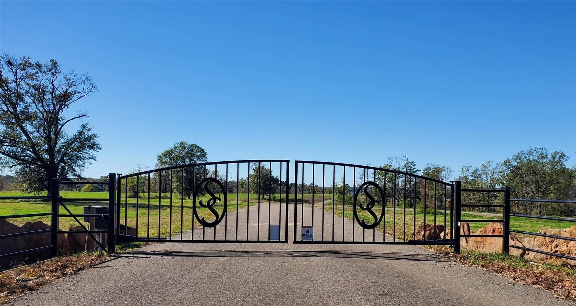 1.42 acres in Camp County - photo 2