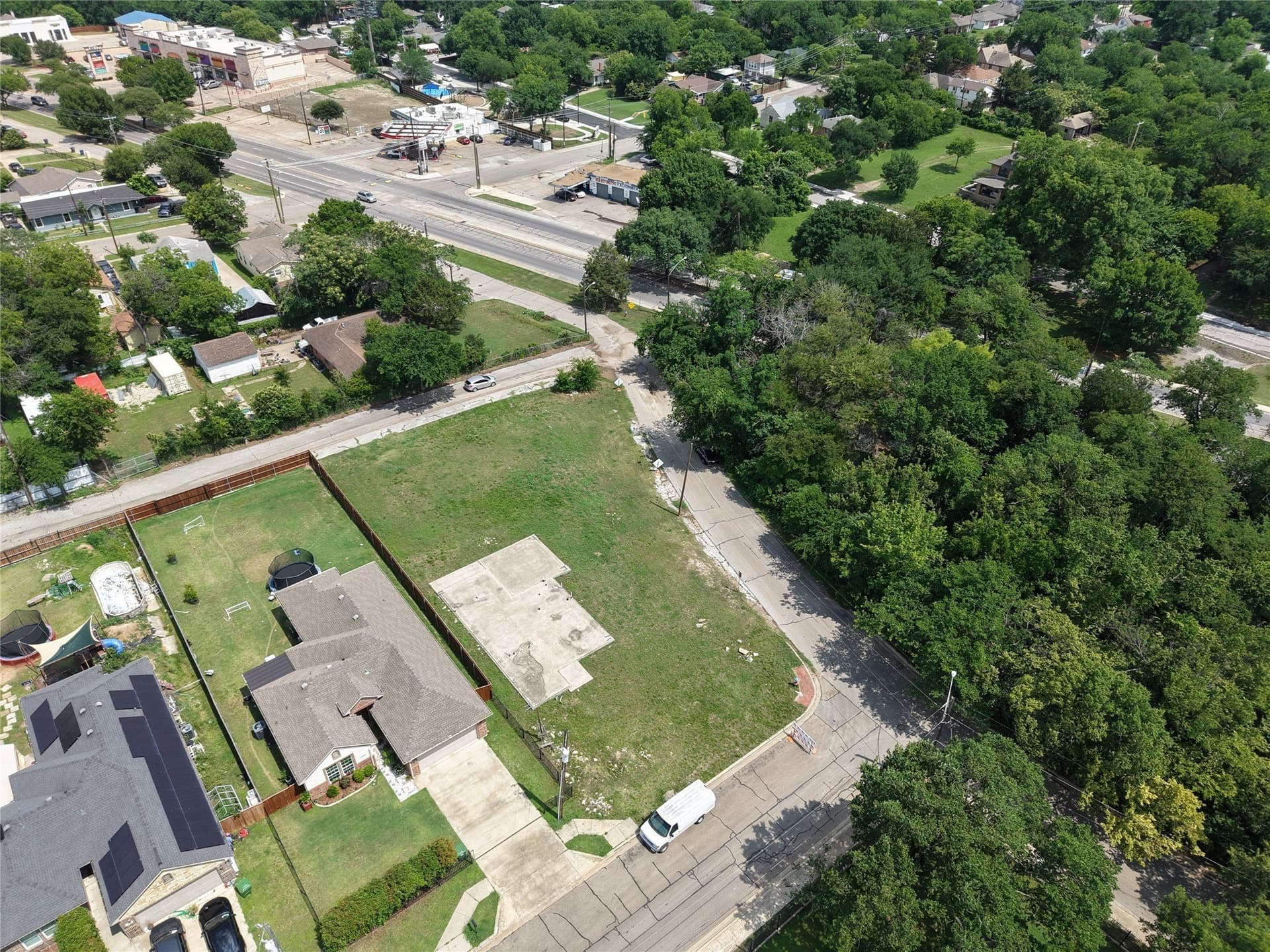 0.35 acres in Dallas County - photo 12