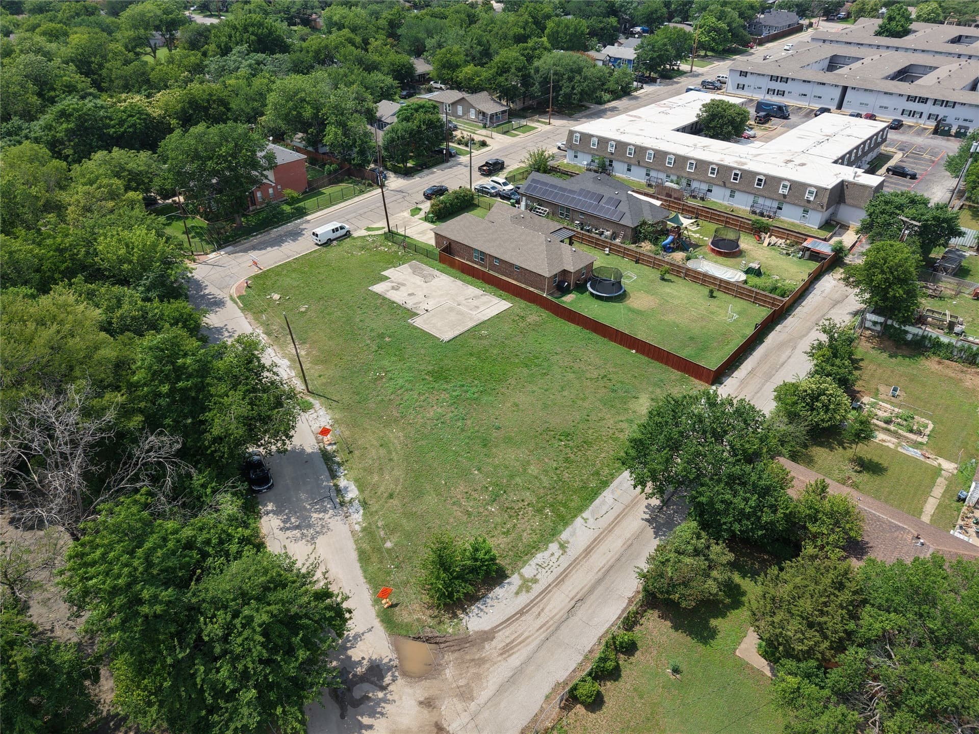 0.35 acres in Dallas County gallery image 4
